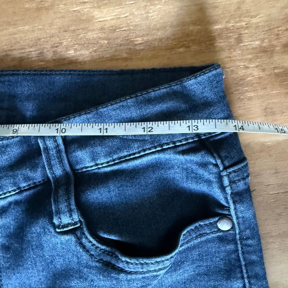 Fashion Nova Size 9 Button Fly Flare Jeans - Casual Western Festival - Picture 5 of 8